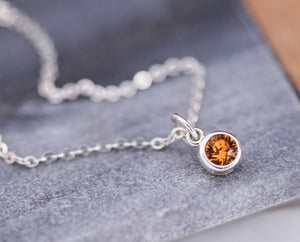 November birthstone on Tiny Flat Cable Chain {"urlParam":"envisico=%7B%22canvas%22%3A%22f5e176f%22%2C%22layers%22%3A%5B%7B%22strand%22%3A%22c8bf052%22%2C%22focal%22%3A%22c8befb2%22%7D%5D%2C%22f%22%3A1%7D"}